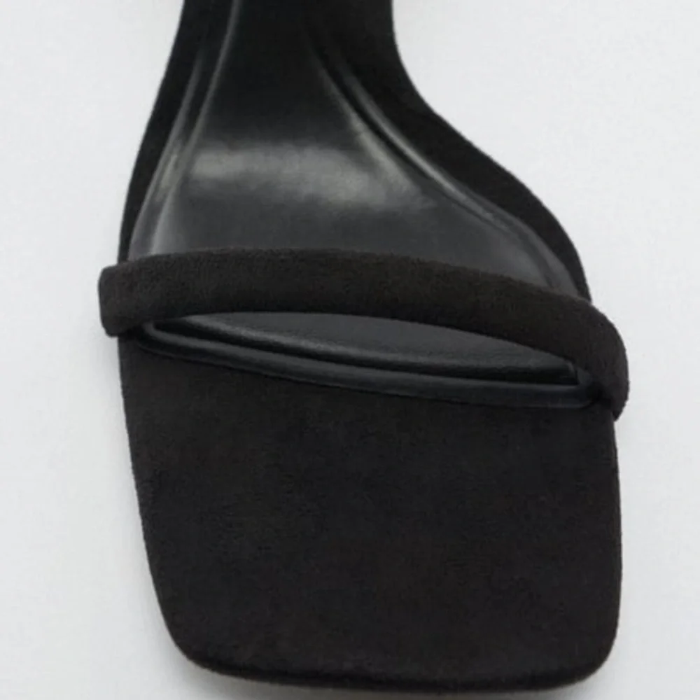 New  - New Zara BLOCK HEEL‎ SANDALS - Picture 8 of 9